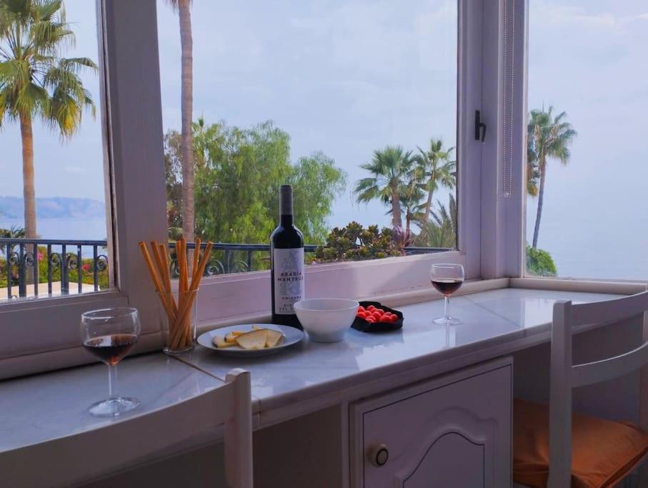 Beautiful 2 Bedroom In Calle Carabeo, Nerja Eksteriør bilde