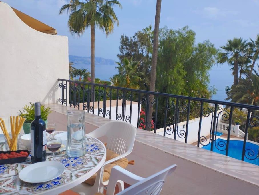 Beautiful 2 Bedroom In Calle Carabeo, Nerja Eksteriør bilde