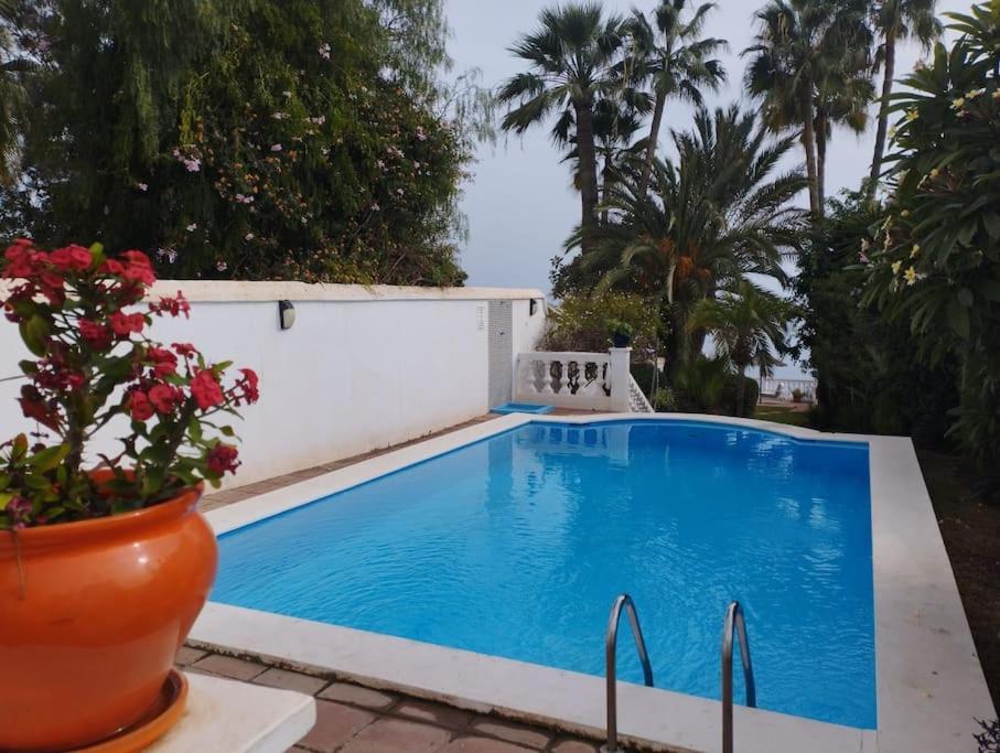 Beautiful 2 Bedroom In Calle Carabeo, Nerja Eksteriør bilde