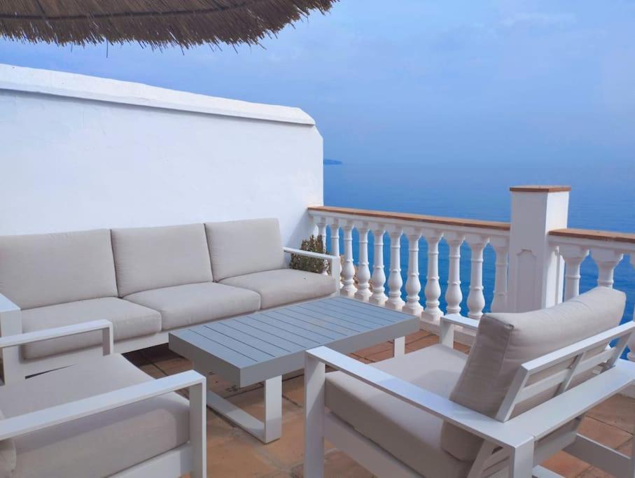 Beautiful 2 Bedroom In Calle Carabeo, Nerja Eksteriør bilde